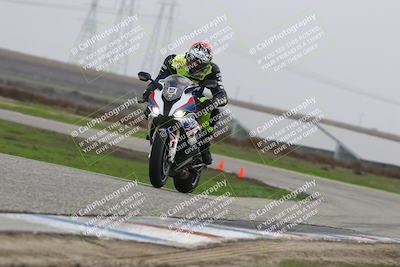 media/Nov-29-2025-TrackDaz (Sat) [[10ae2d9bce]]/B Group/Session 4 (Wheelie Bump)/